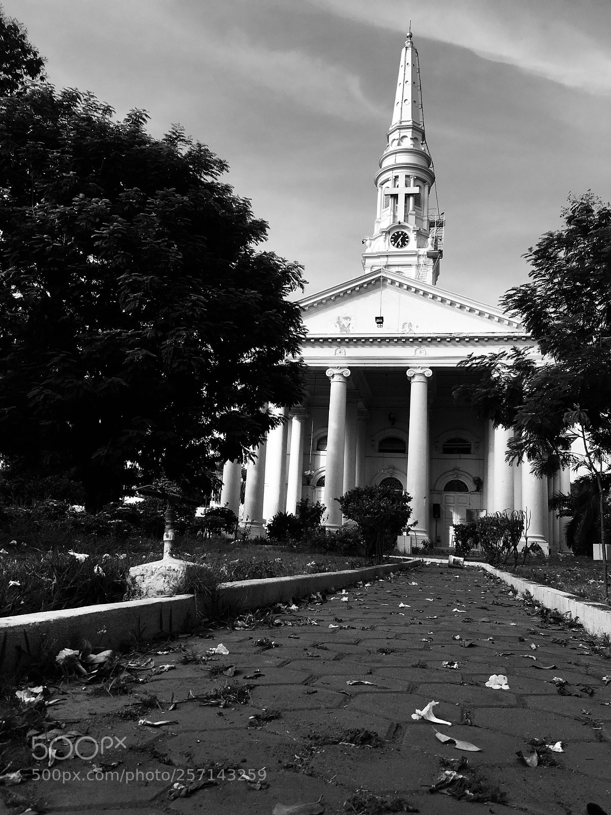 Apple iPhone 6s Plus sample photo. Church photography