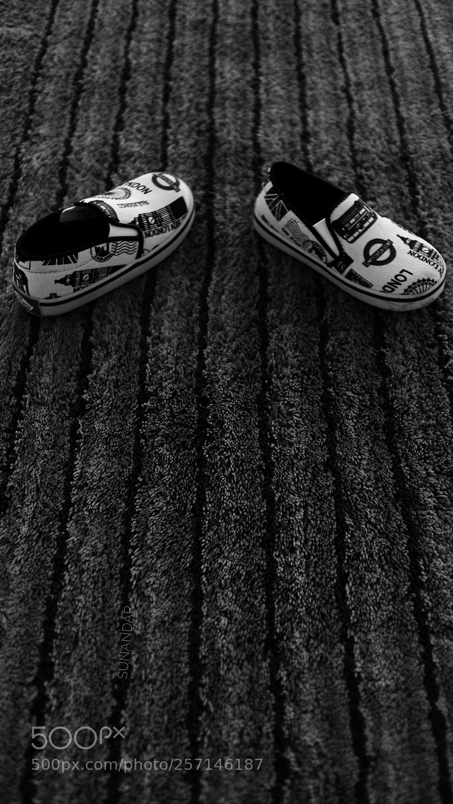 Canon EOS M10 sample photo. Little shoes photography