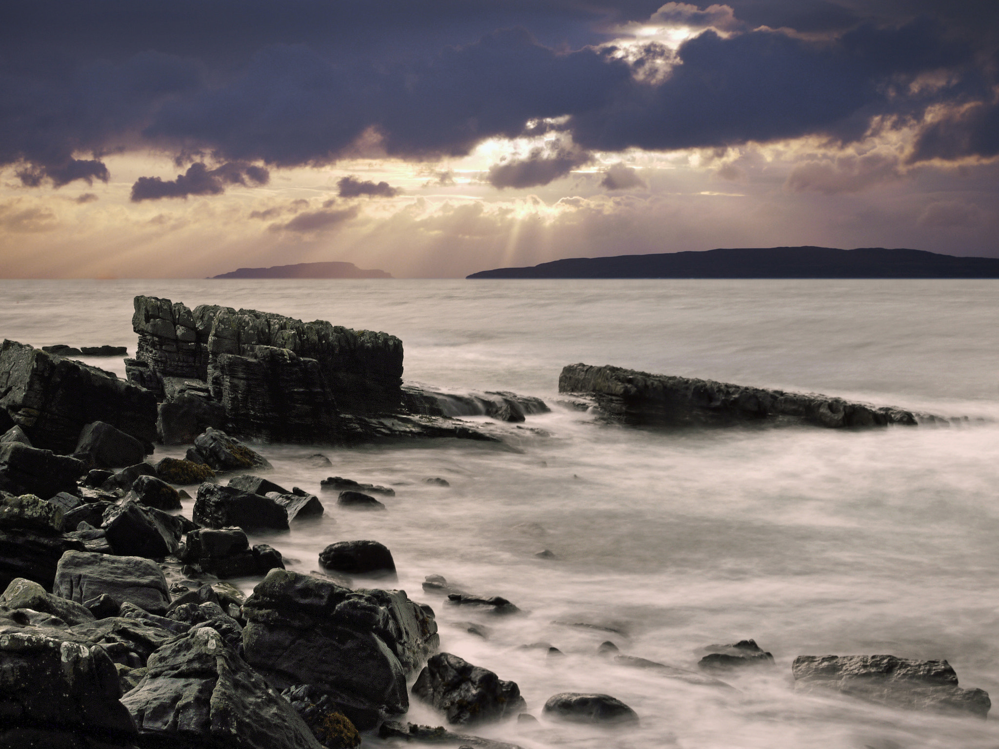 Panasonic Lumix DMC-GF1 sample photo. Skye at night photography