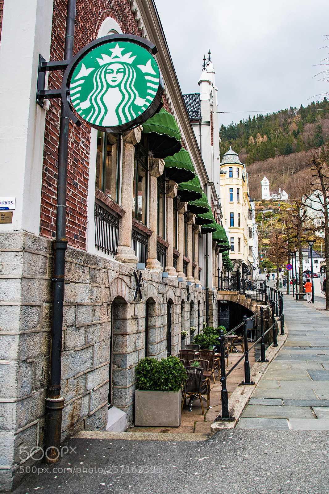 Nikon D5500 sample photo. Starbucks in bergen photography