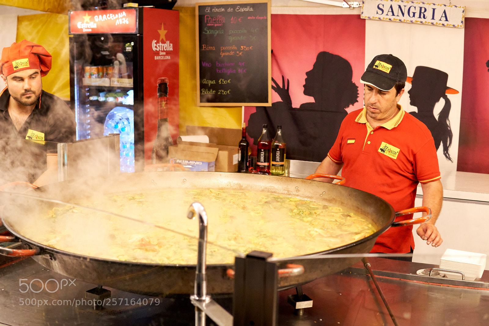 Sony a6300 sample photo. Cooking paella photography