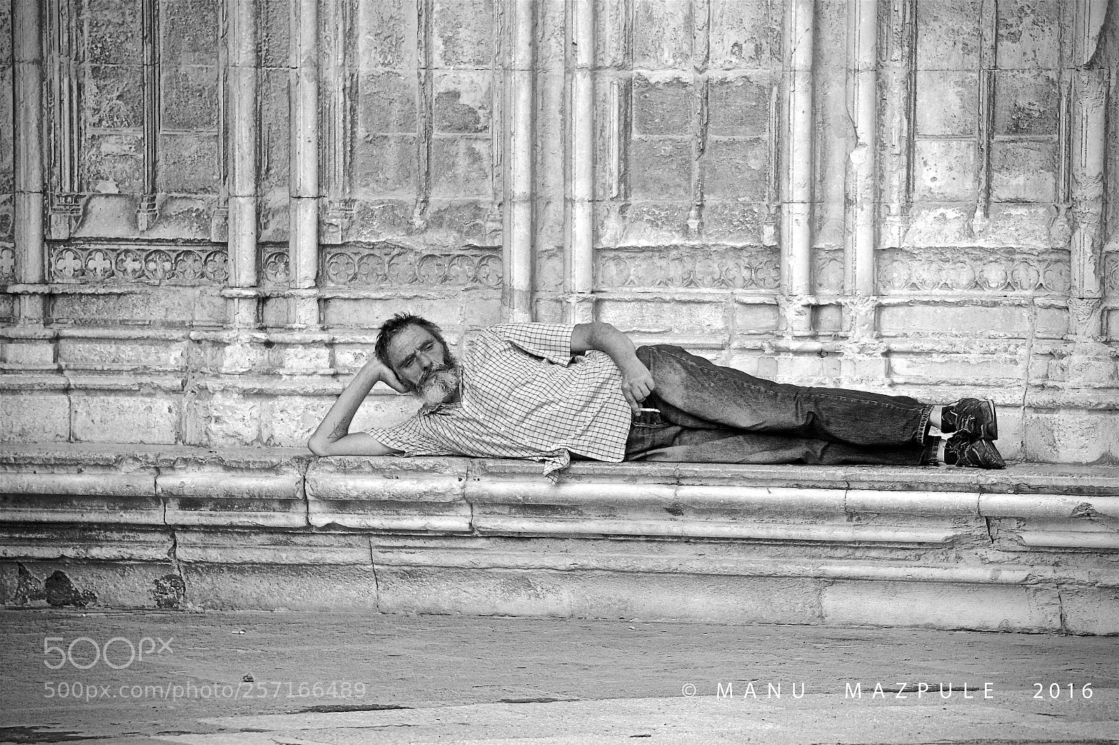 Canon EOS 70D sample photo. 353. girona. catalunya... people photography