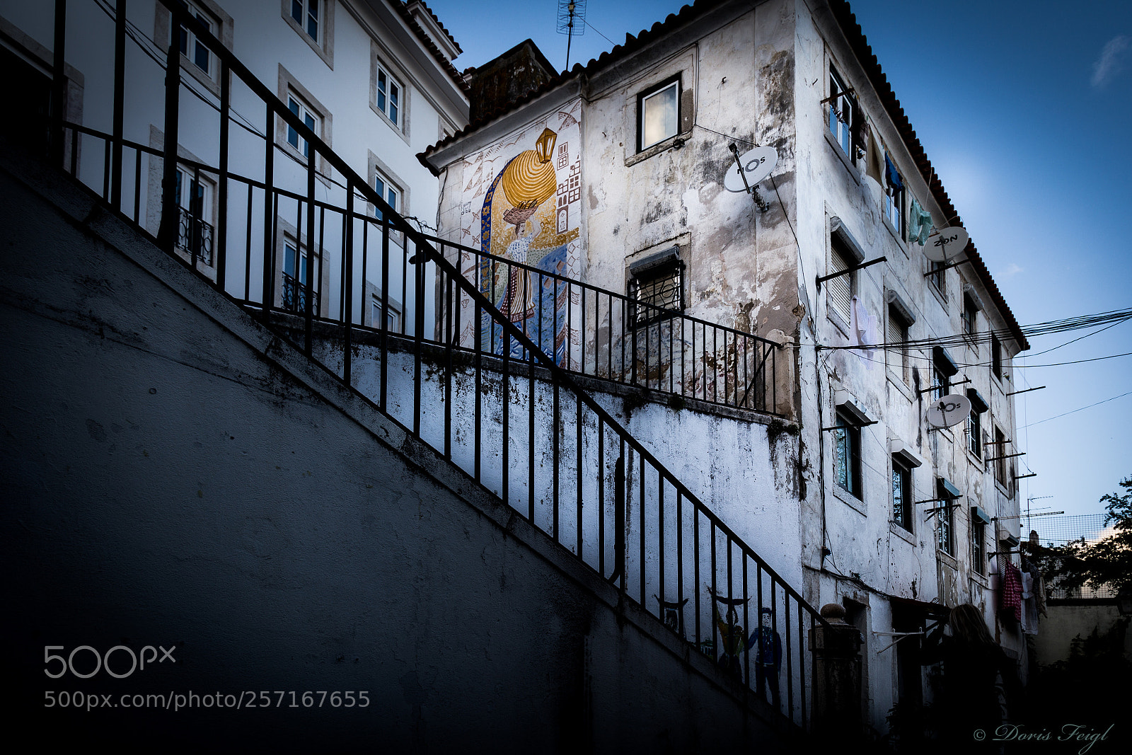 Canon EOS 6D sample photo. Old house, lisboa photography