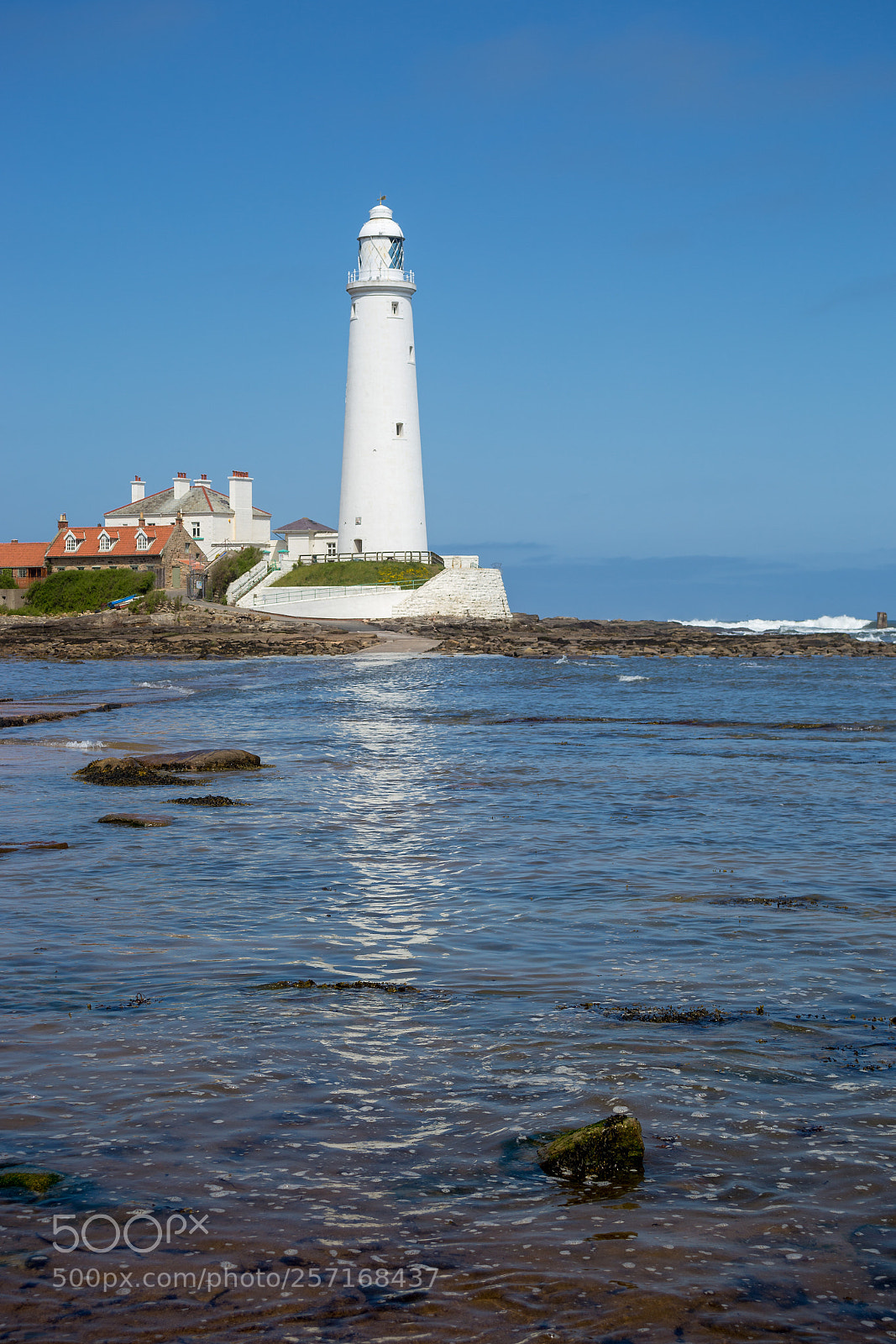 Canon EOS 6D sample photo. Light house photography