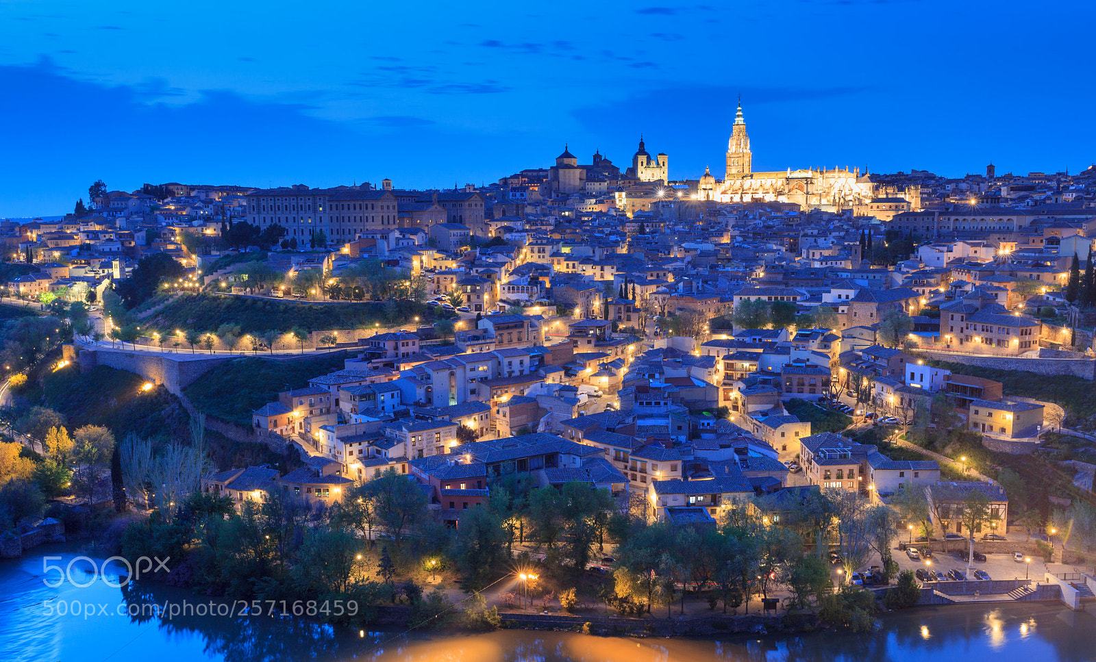 Canon EOS 5D Mark II sample photo. Lovely evening in toledo photography