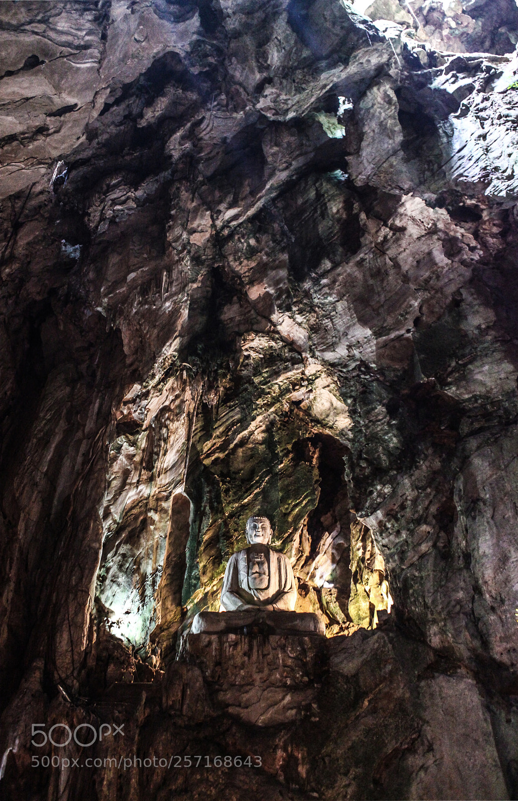 Canon EOS 5D Mark II sample photo. Buddha statue - ngu photography