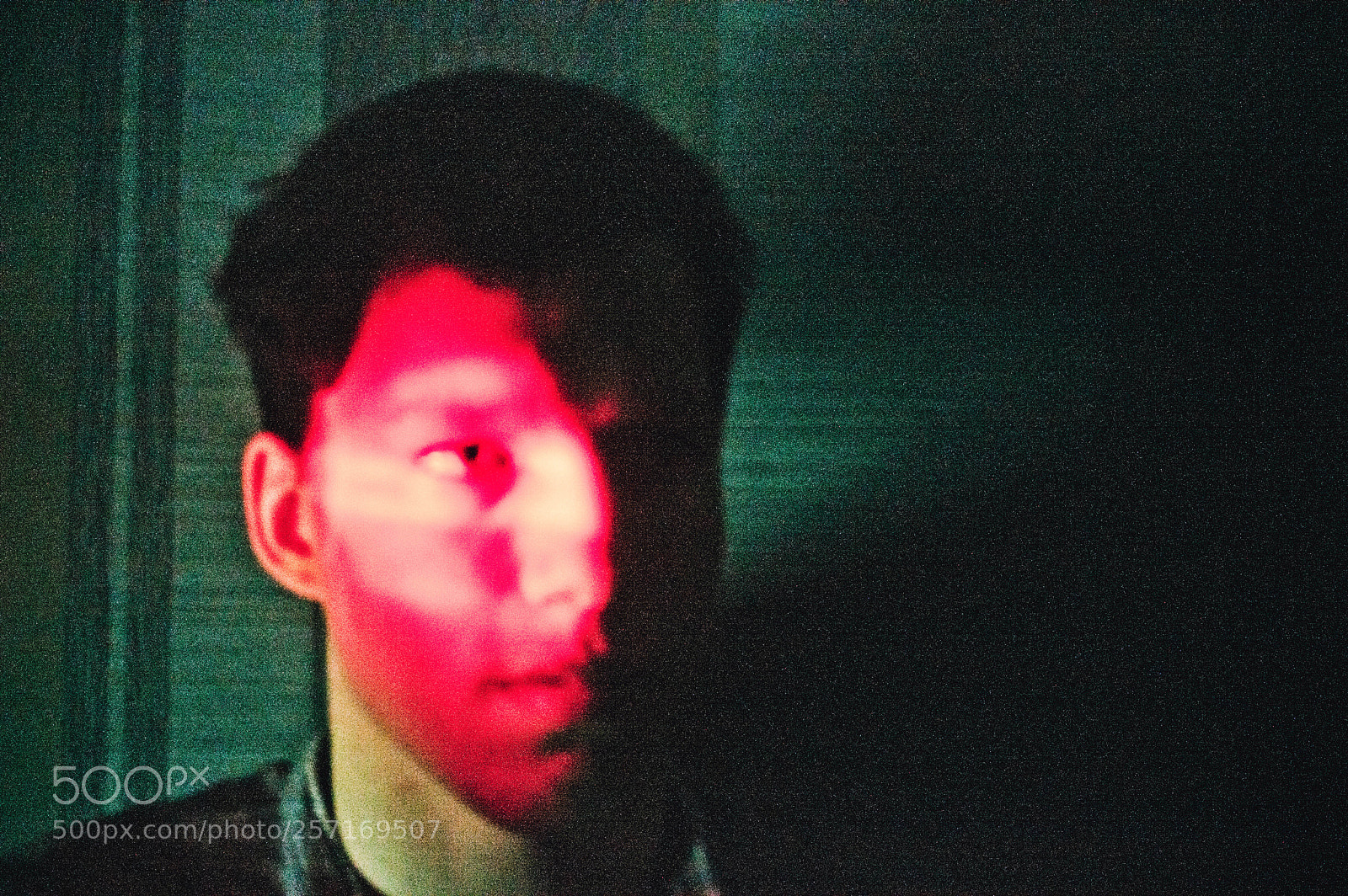 Nikon D3200 sample photo. Pain photography