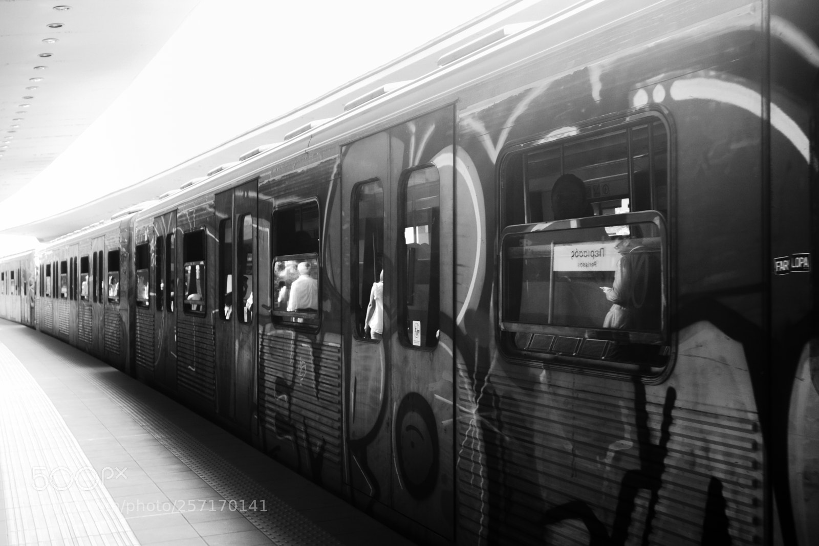 Sony a6000 sample photo. Metrostation photography