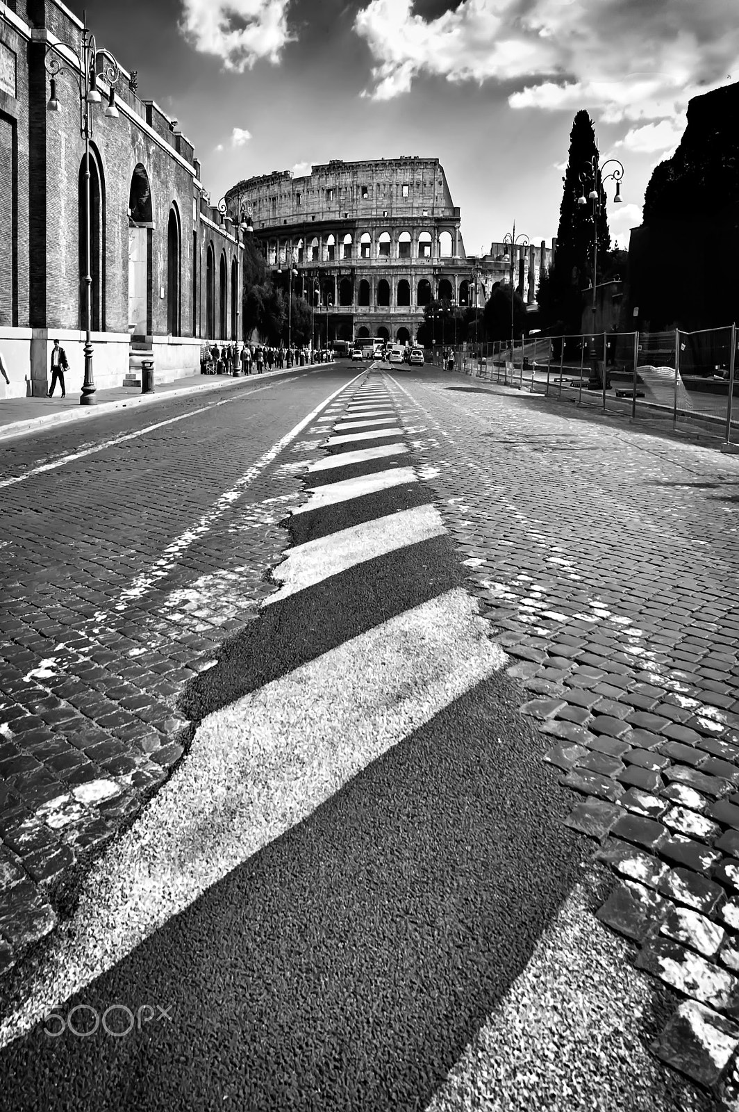 KONICA MINOLTA DYNAX 5D sample photo. All roads lead to rome photography