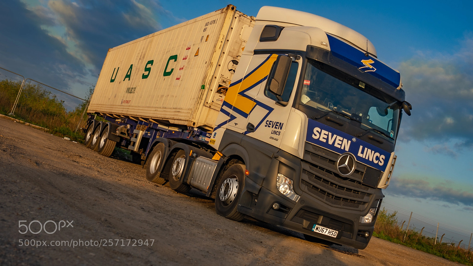 Sony a7 sample photo. London gateway sunrise photography