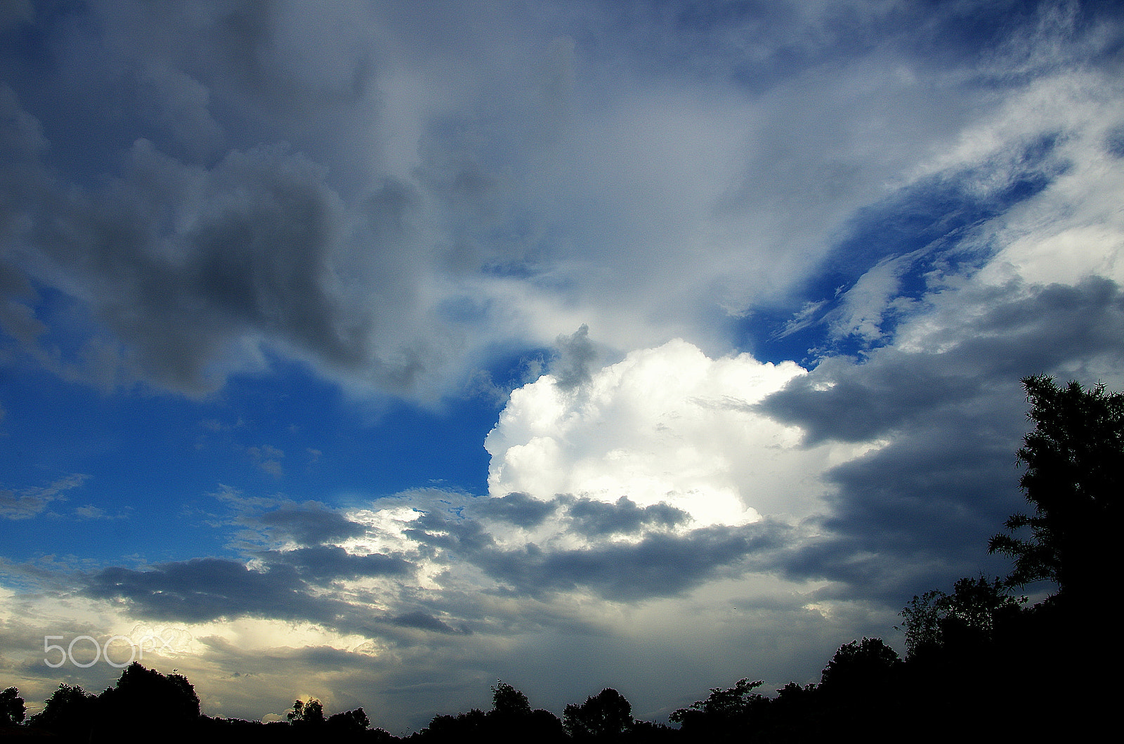 Sigma 17-50mm F2.8 EX DC HSM sample photo. Cloudy day photography