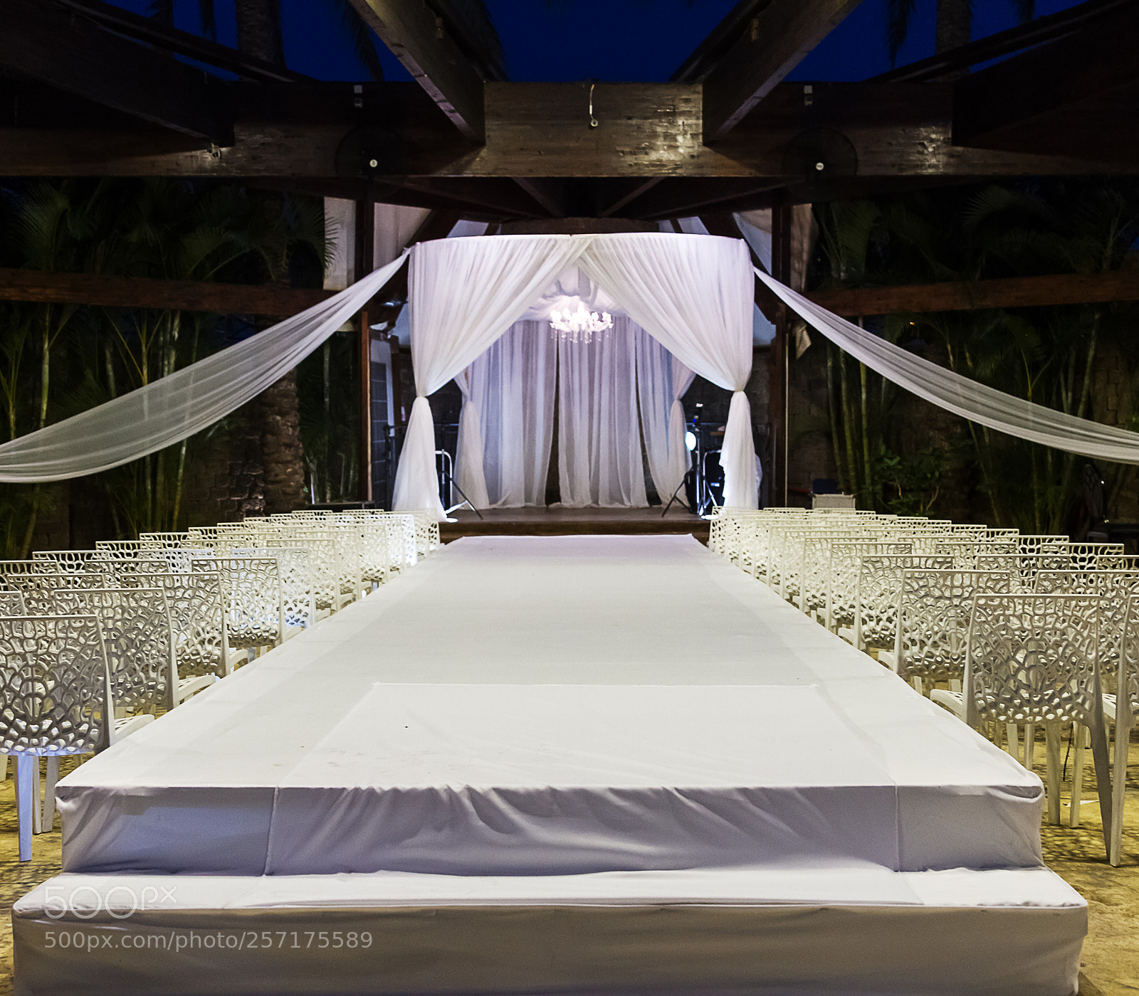 Canon EOS 7D sample photo. Jewish hupa , wedding putdoor . photography