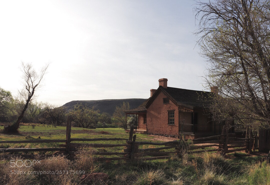 Canon EOS 77D (EOS 9000D / EOS 770D) sample photo. Grafton, utah  photography