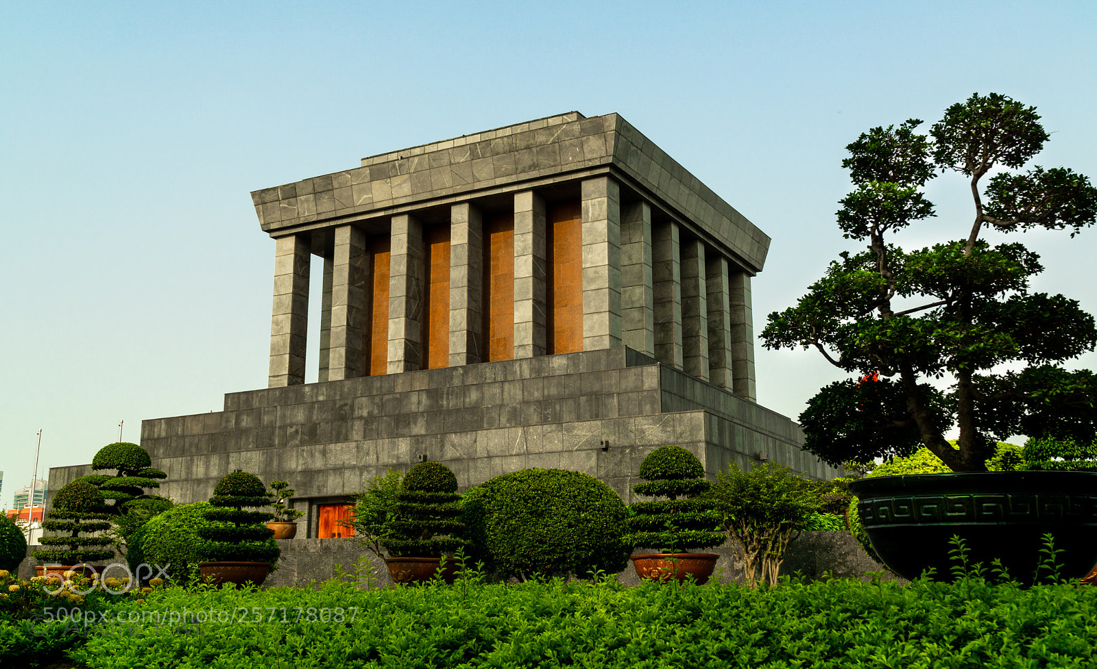 Sony a6000 sample photo. Ho chi mihn mausoleum photography