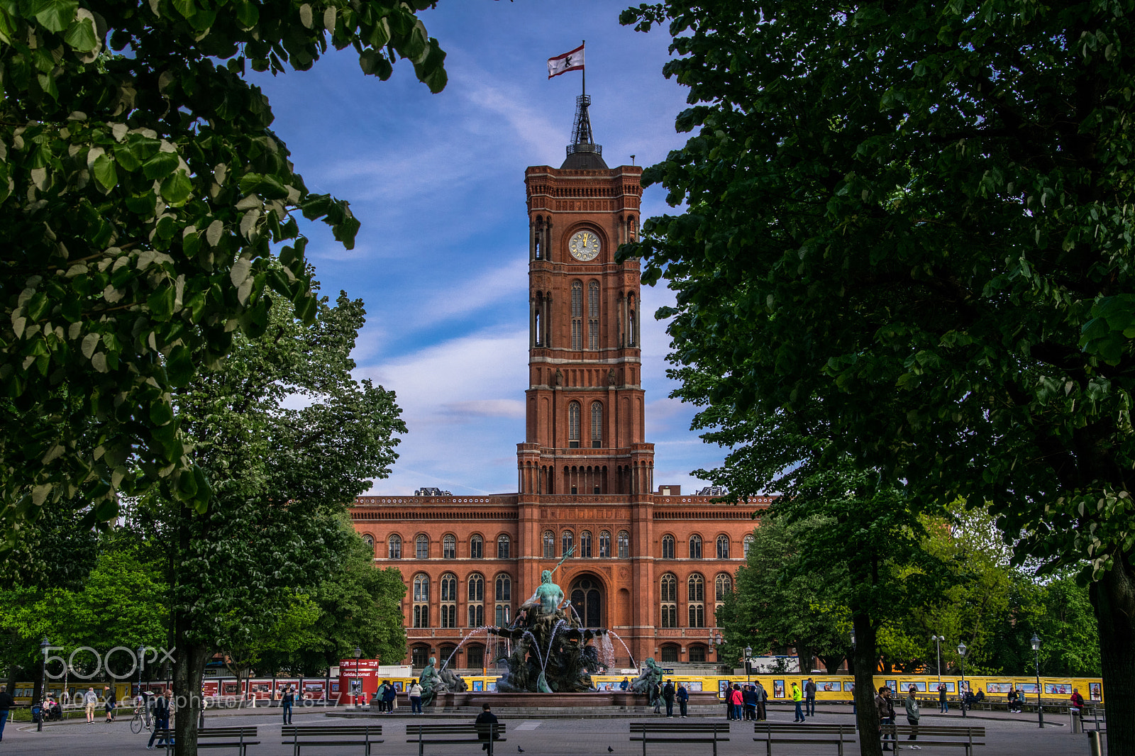 Nikon D3300 sample photo. Rotes rathaus photography