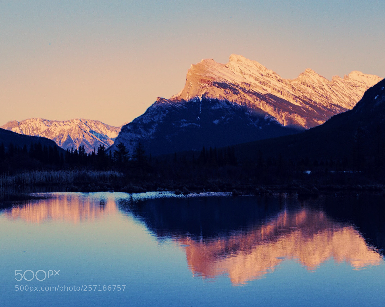 Canon EOS 5D Mark II sample photo. Mt rundle  photography