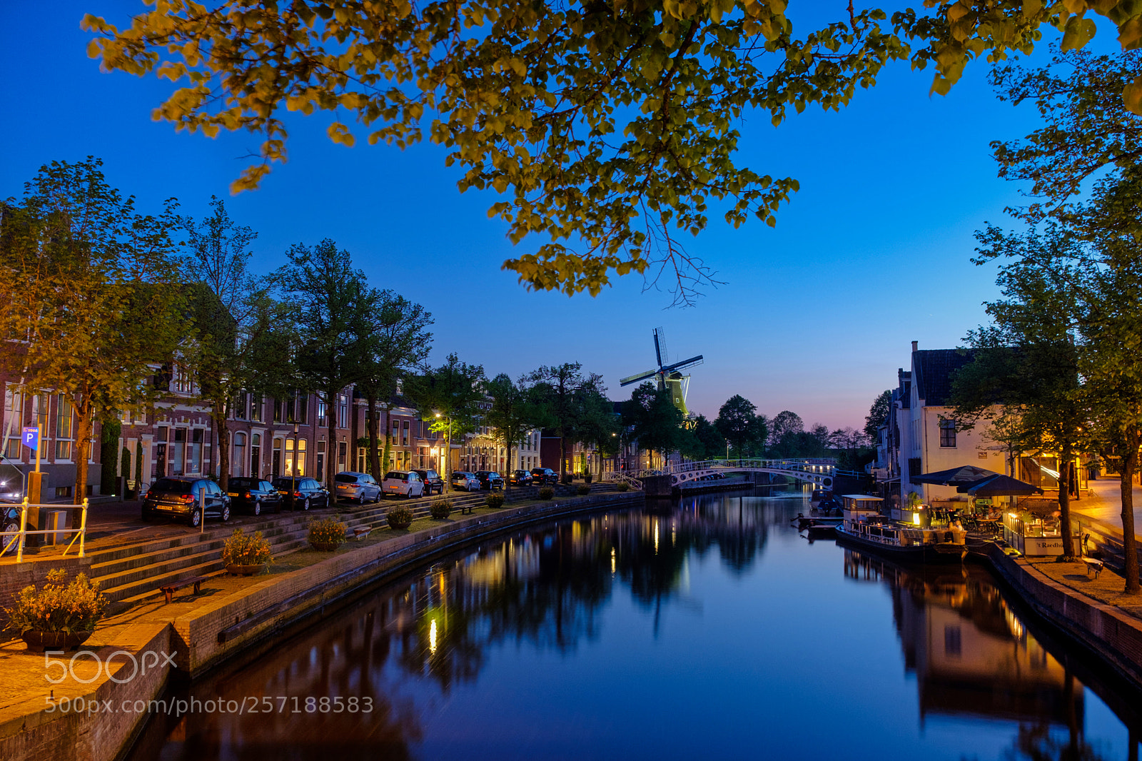 Fujifilm X100F sample photo. Zwoele zomer avond photography