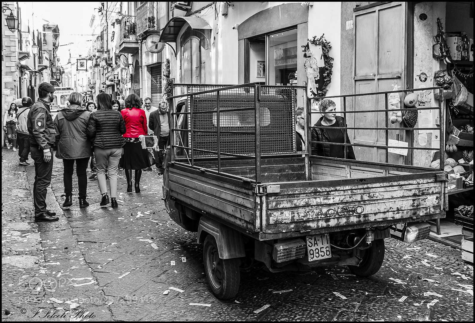 Canon EOS 600D (Rebel EOS T3i / EOS Kiss X5) sample photo. Non siamo tutti uguali photography