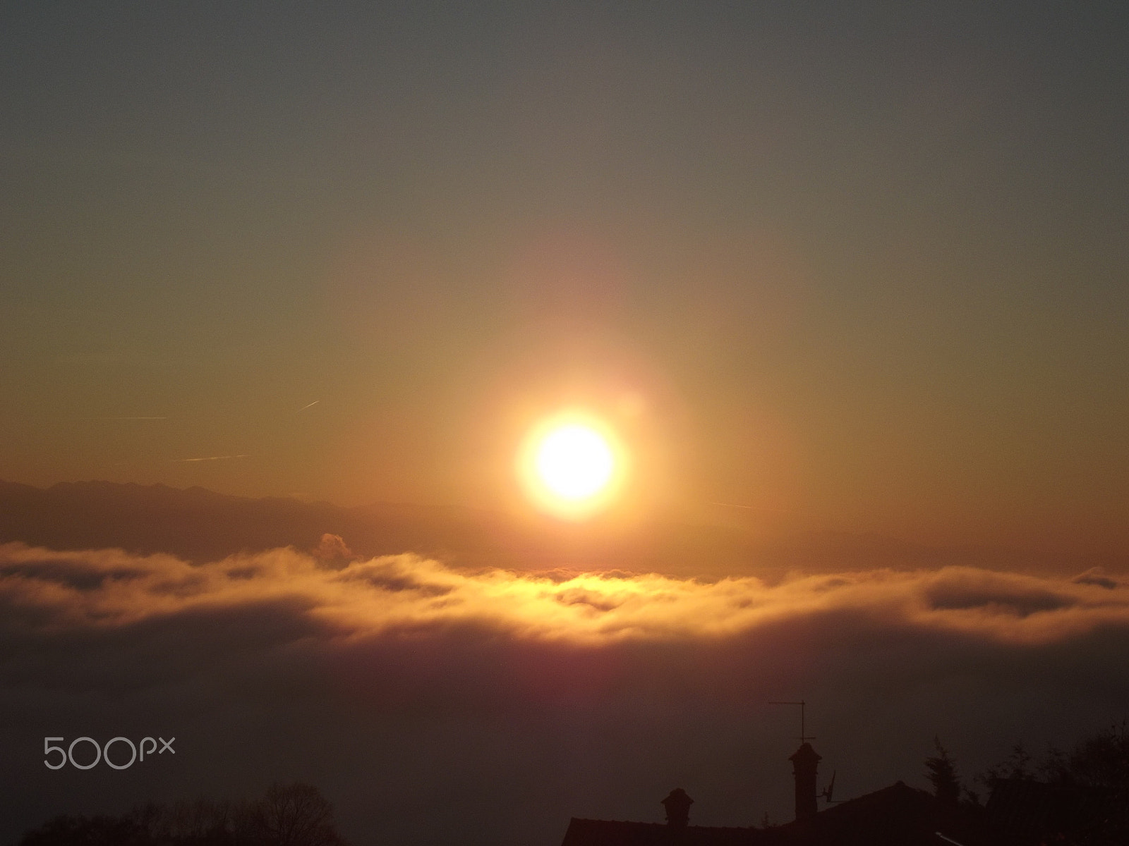 FujiFilm FinePix S2950 (FinePix S2990) sample photo. Sea of fog photography