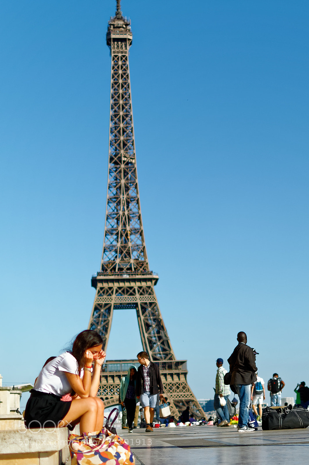 Nikon D3200 + Nikon AF-S DX Nikkor 35mm F1.8G sample photo. Parisian lifestyle photography