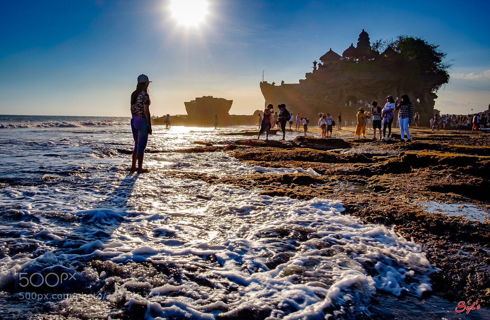 Fujifilm X-T1 sample photo. Look on tanah lot photography