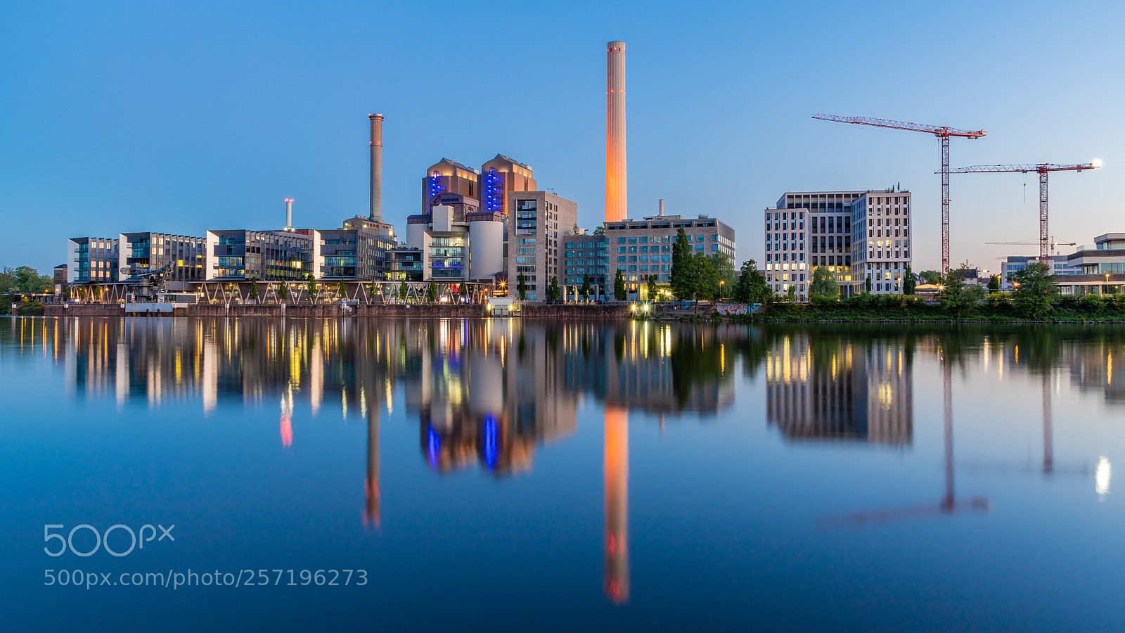Canon EOS 6D Mark II sample photo. Blaue stunde photography