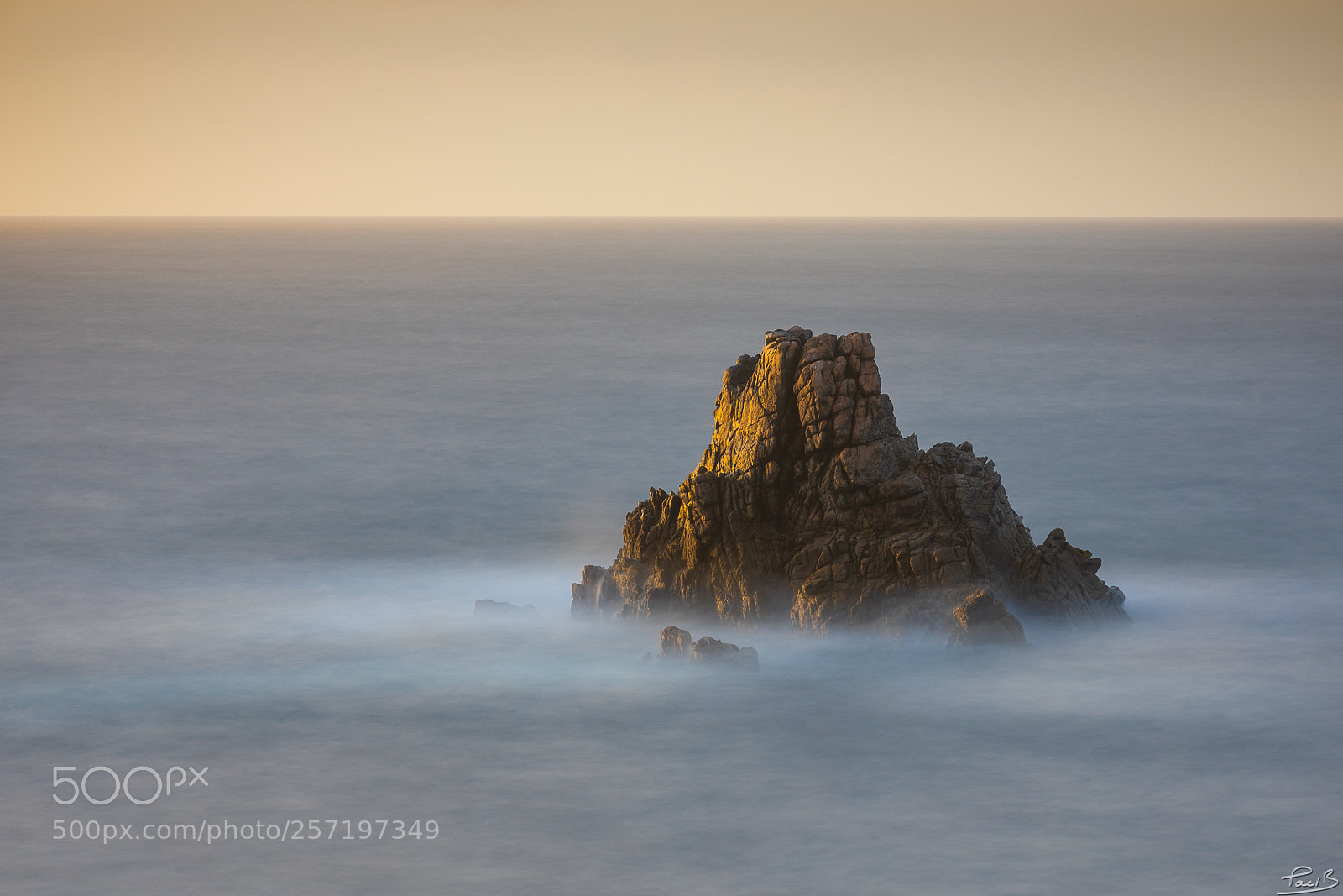 Canon EOS 5D Mark IV sample photo. The lonely rock photography
