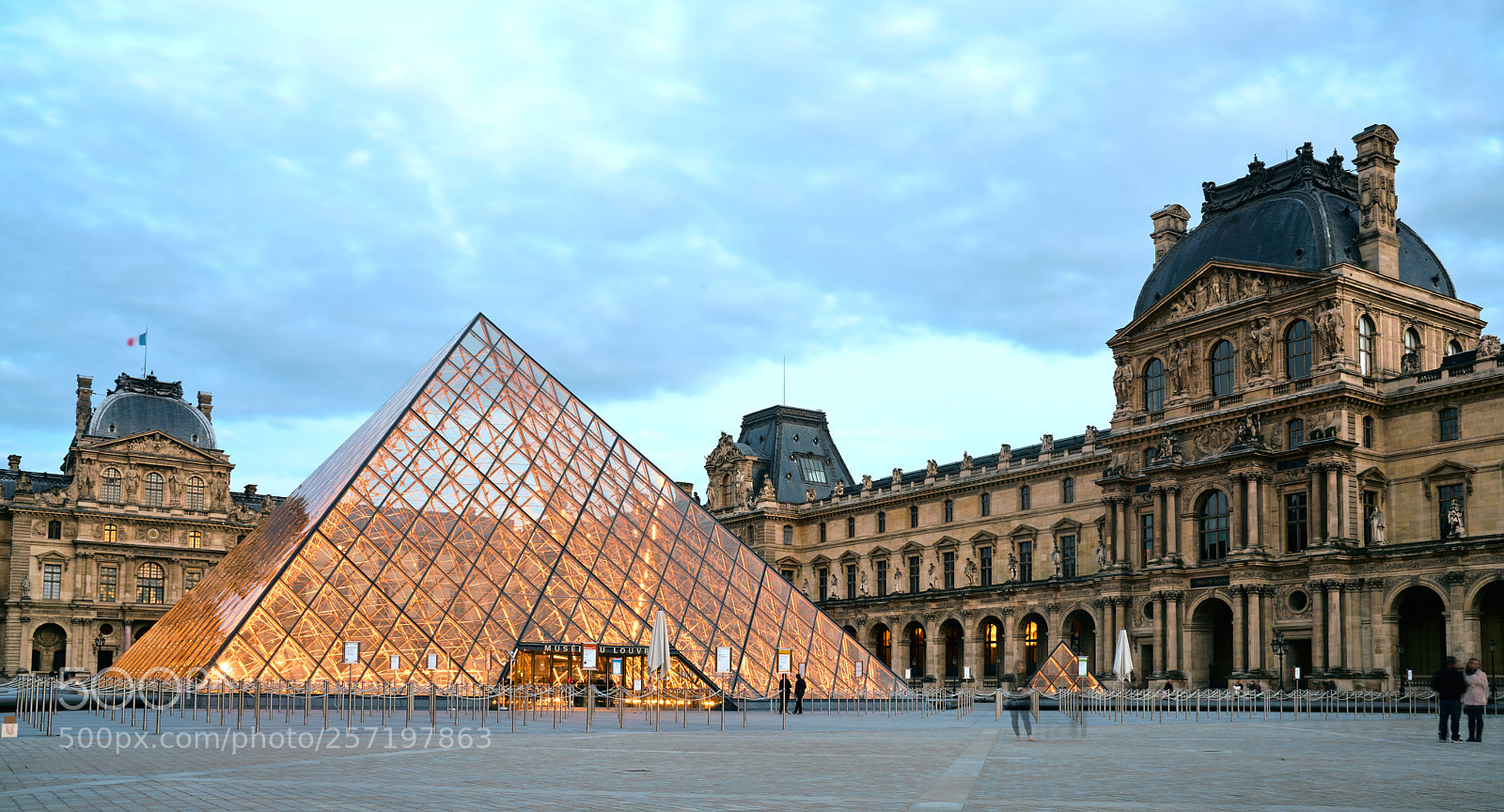 Sony a7R II sample photo. Louvre museum photography