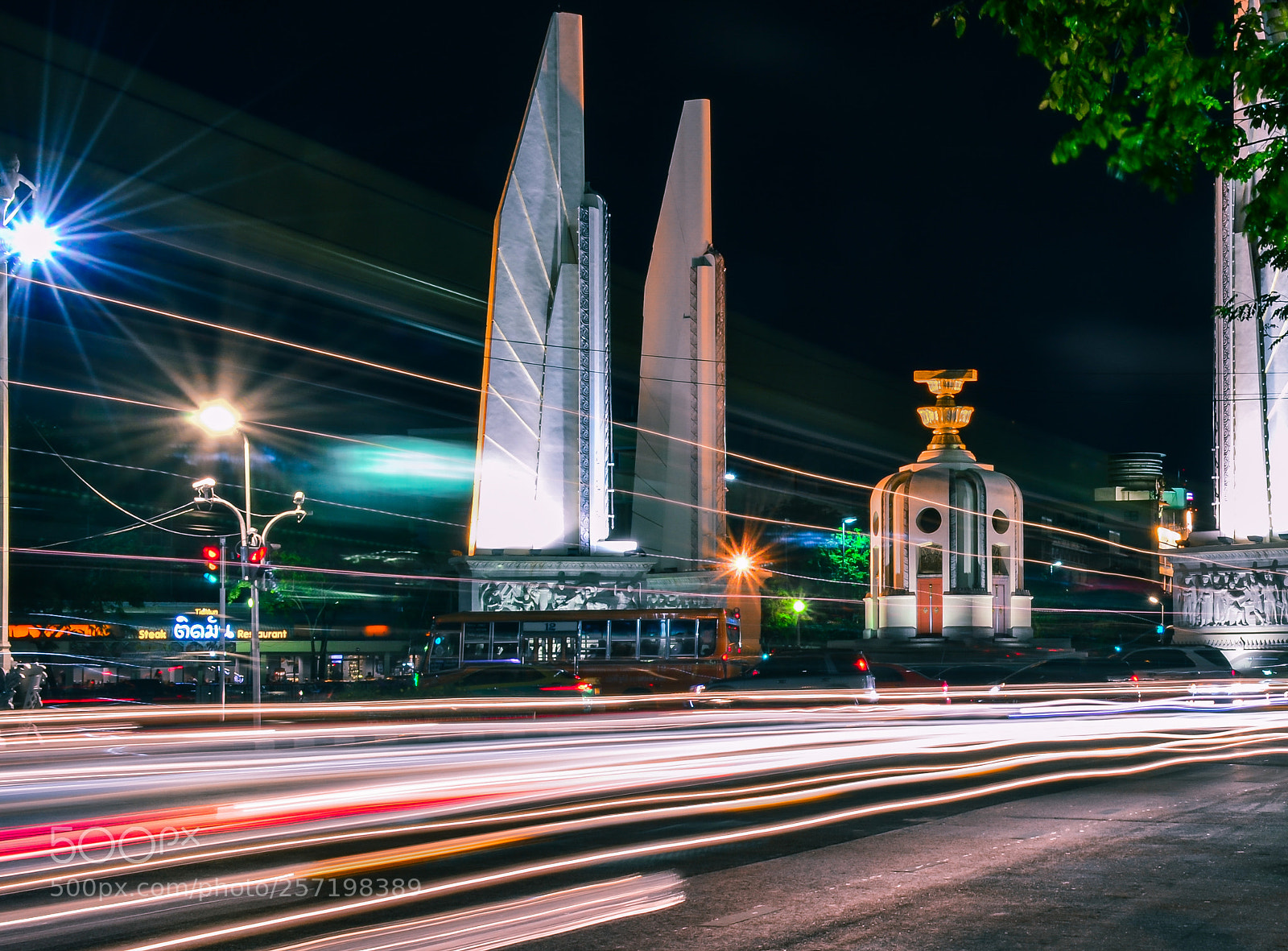 Nikon D5100 sample photo. Long exposure at night photography