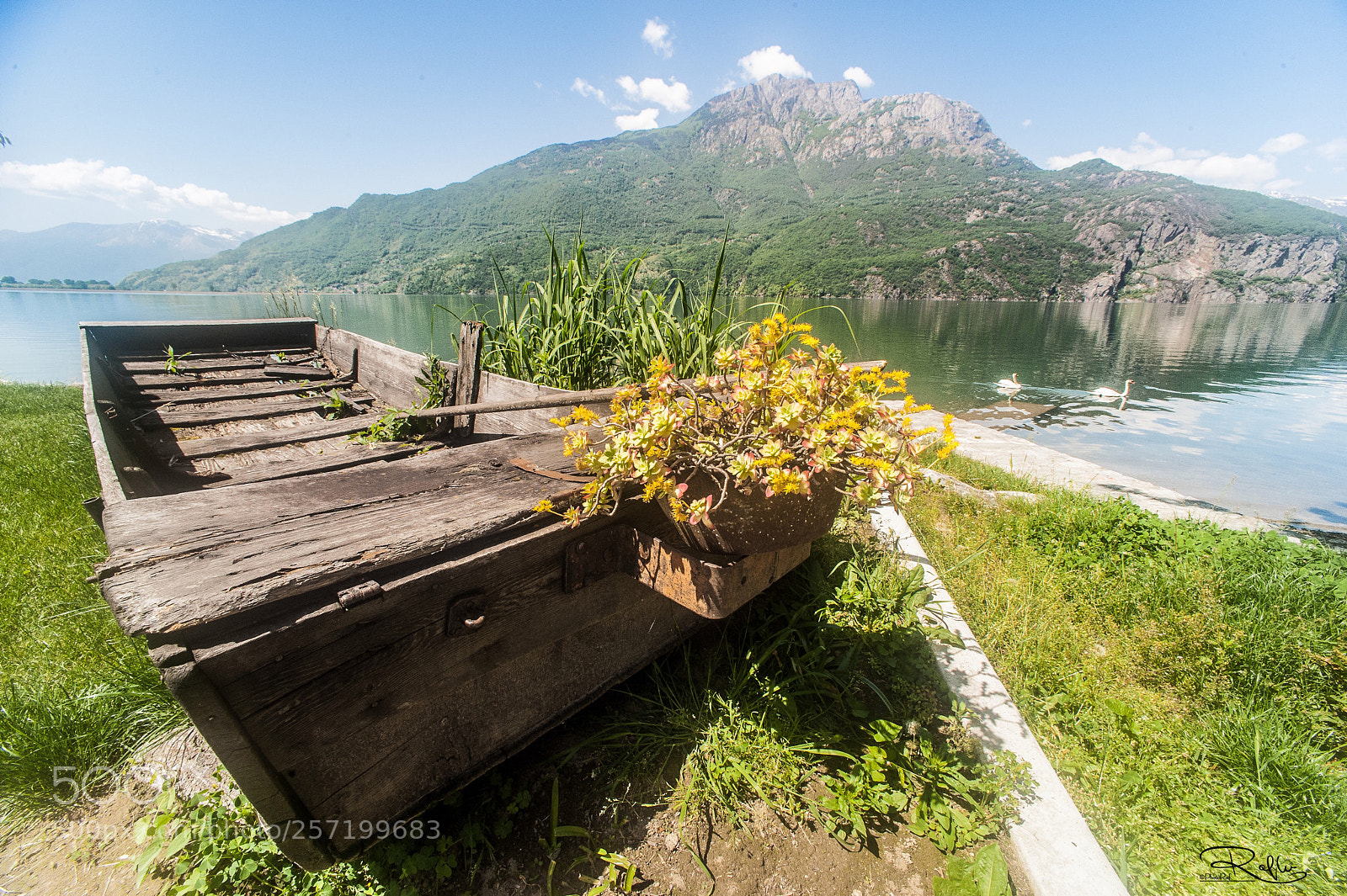 Nikon D3 sample photo. Traditional boat photography