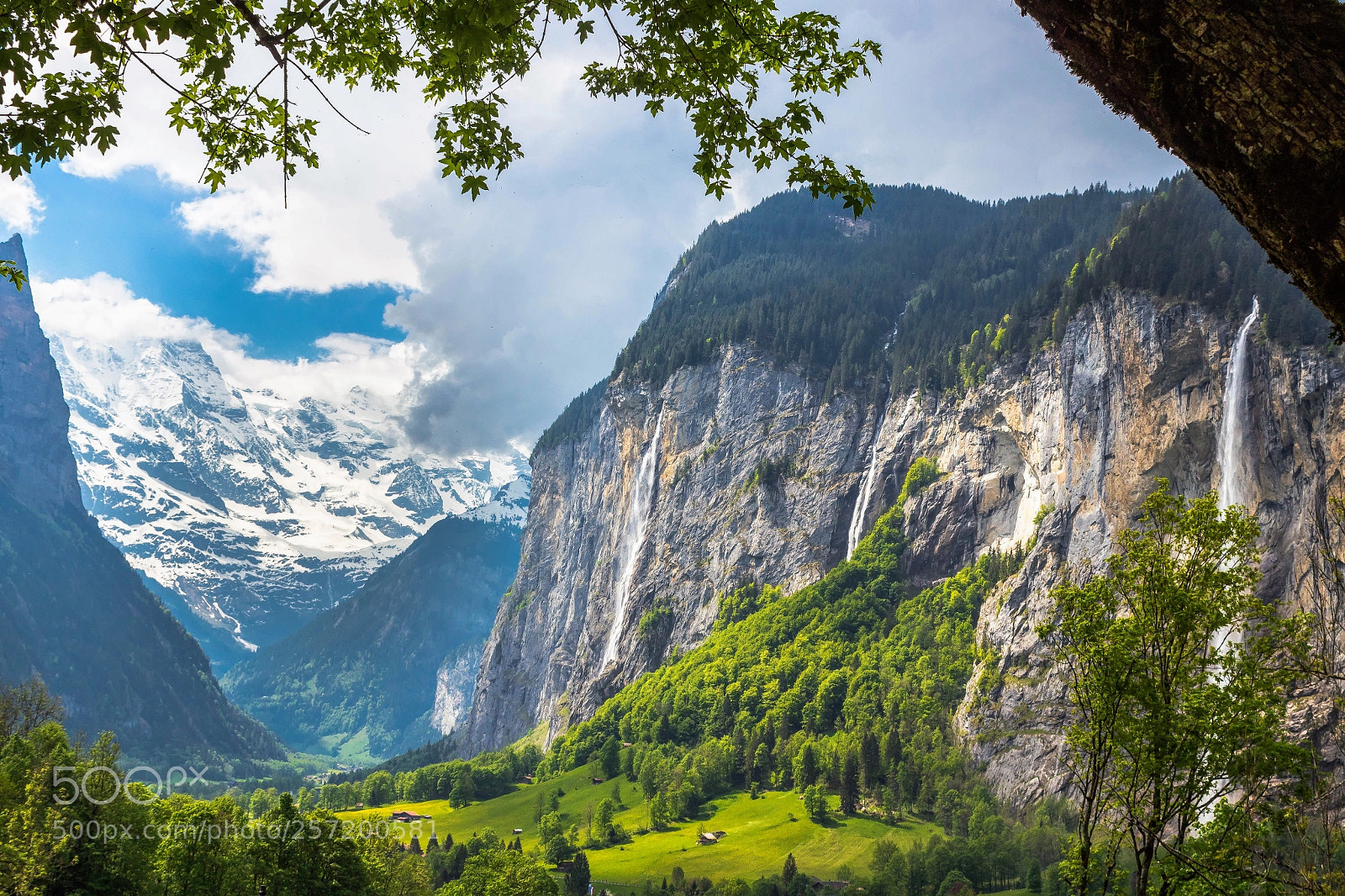 Canon EOS 1300D (EOS Rebel T6 / EOS Kiss X80) sample photo. Lauterbrunnen  photography