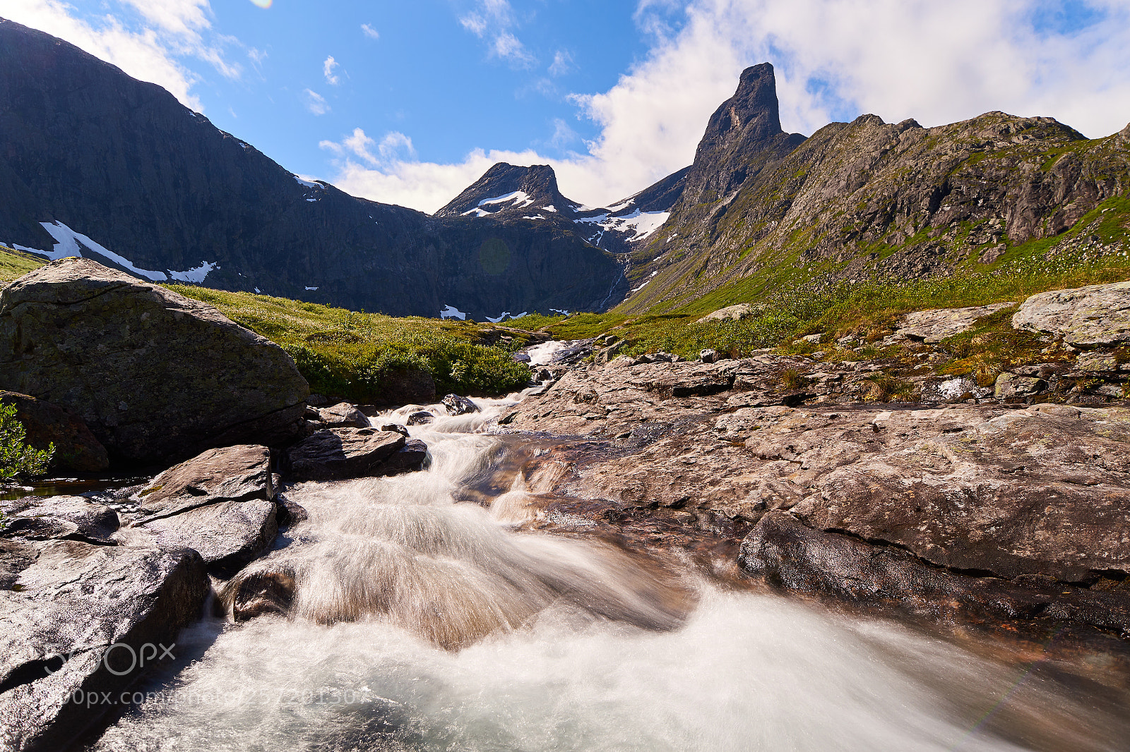 Nikon D800 sample photo. Romsdalshornet photography