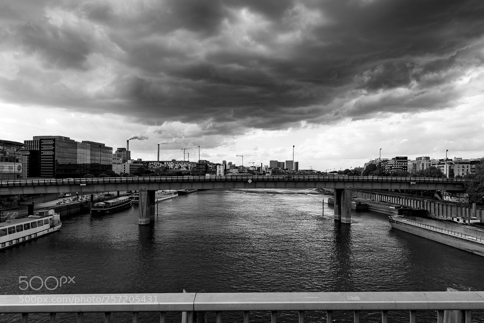 Canon EOS-1D X Mark II sample photo. Cloudy photography