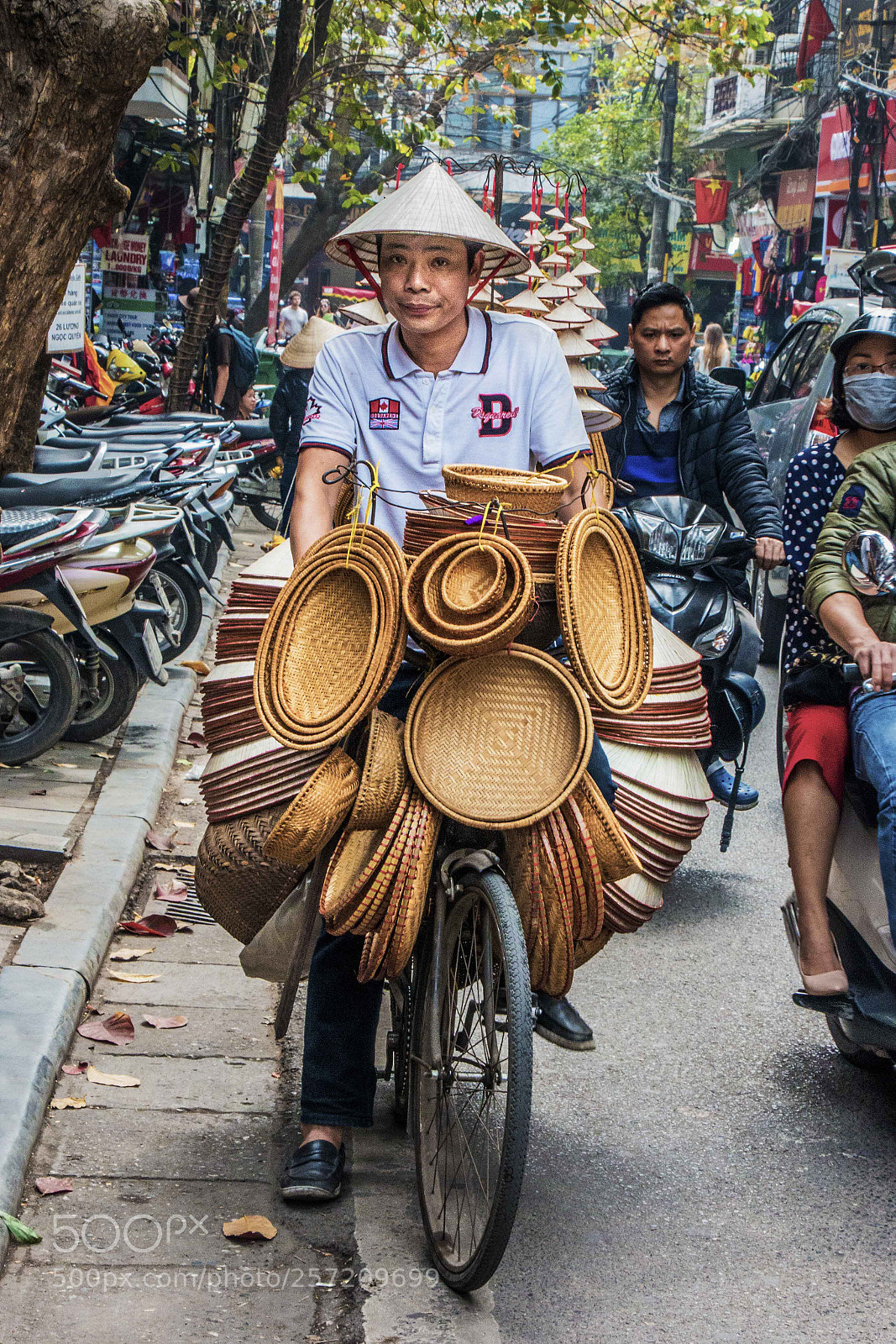 Canon EOS 70D sample photo. Local at hanoi in photography