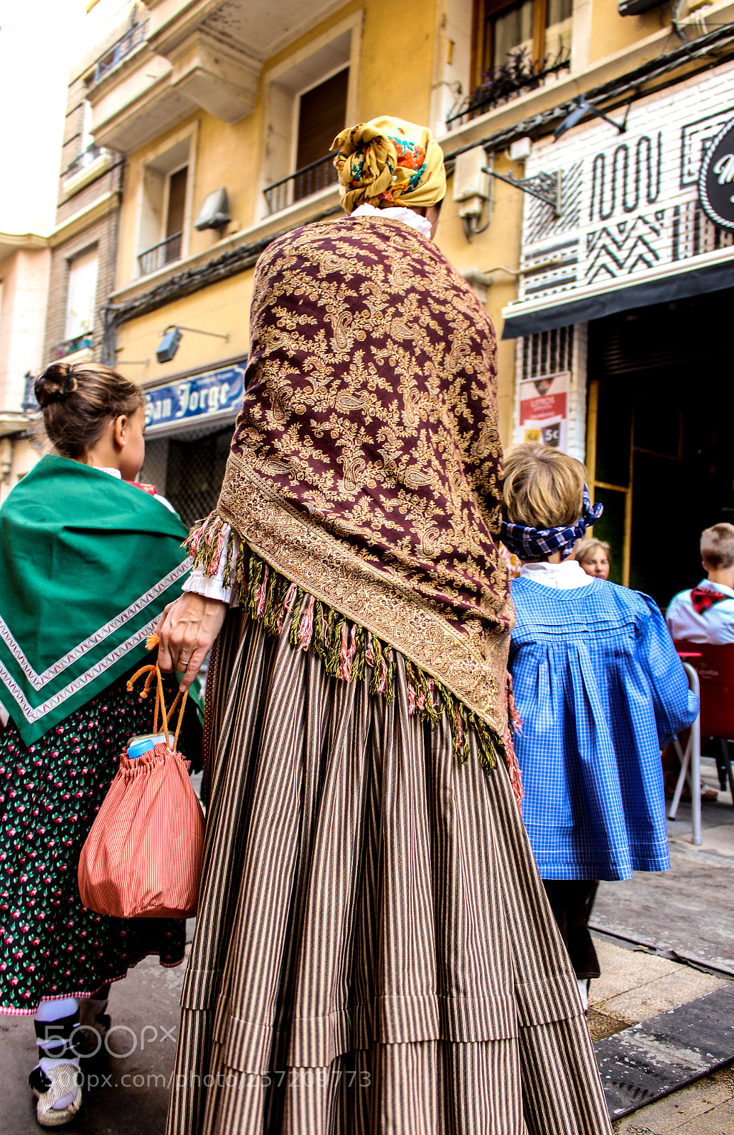 Canon EOS 1300D (EOS Rebel T6 / EOS Kiss X80) sample photo. Fiestas del pilar photography