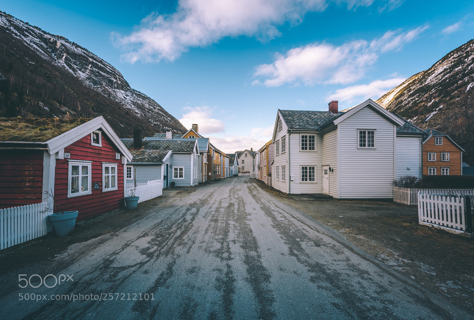 Nikon D750 sample photo. Norwegian streets photography