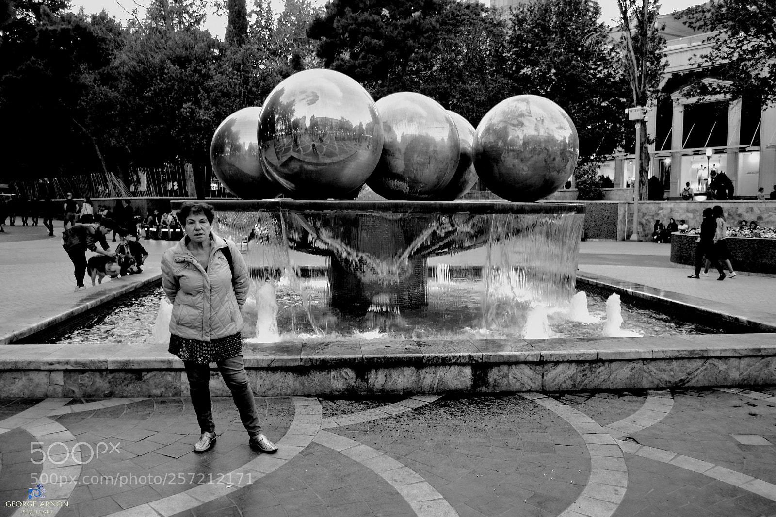 Fujifilm X-Pro1 sample photo. Fountains sq. photography