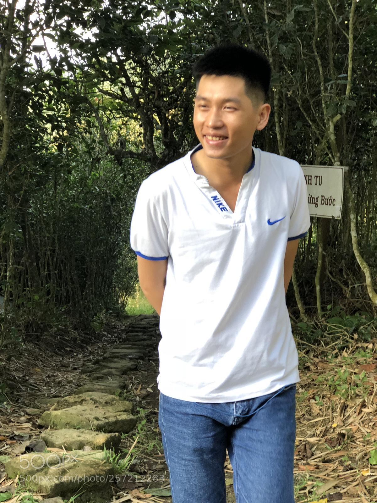 Apple iPhone 8 Plus sample photo. Img photography