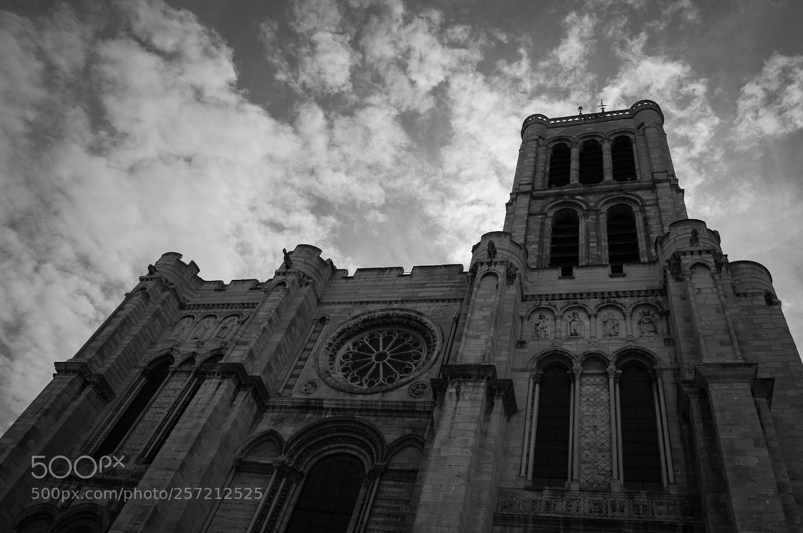Nikon D5000 sample photo. Basilique saint-denis photography