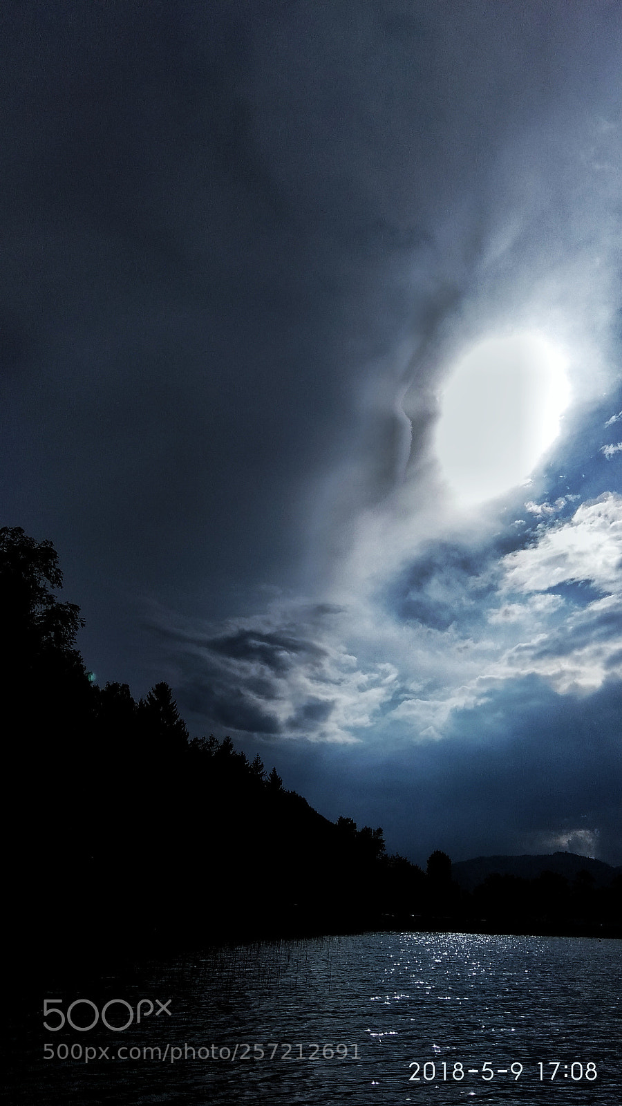 Xiaomi Redmi Note 4 sample photo. Waiting photography