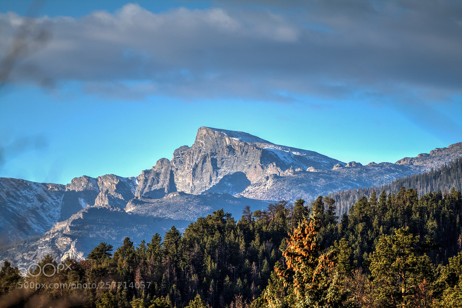 Canon EOS 500D (EOS Rebel T1i / EOS Kiss X3) sample photo. Flat top mountain photography