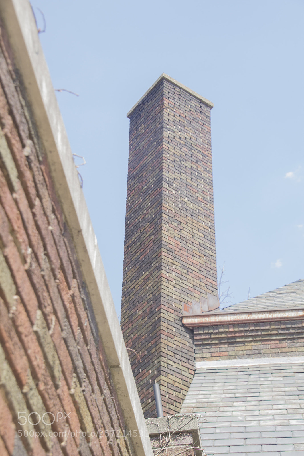 Canon EOS 1200D (EOS Rebel T5 / EOS Kiss X70 / EOS Hi) sample photo. Chimney on church. photography