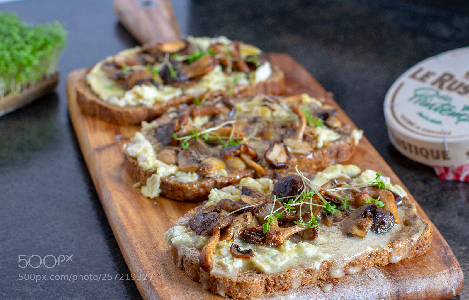 Nikon D3300 sample photo. Brie toast with garlic photography