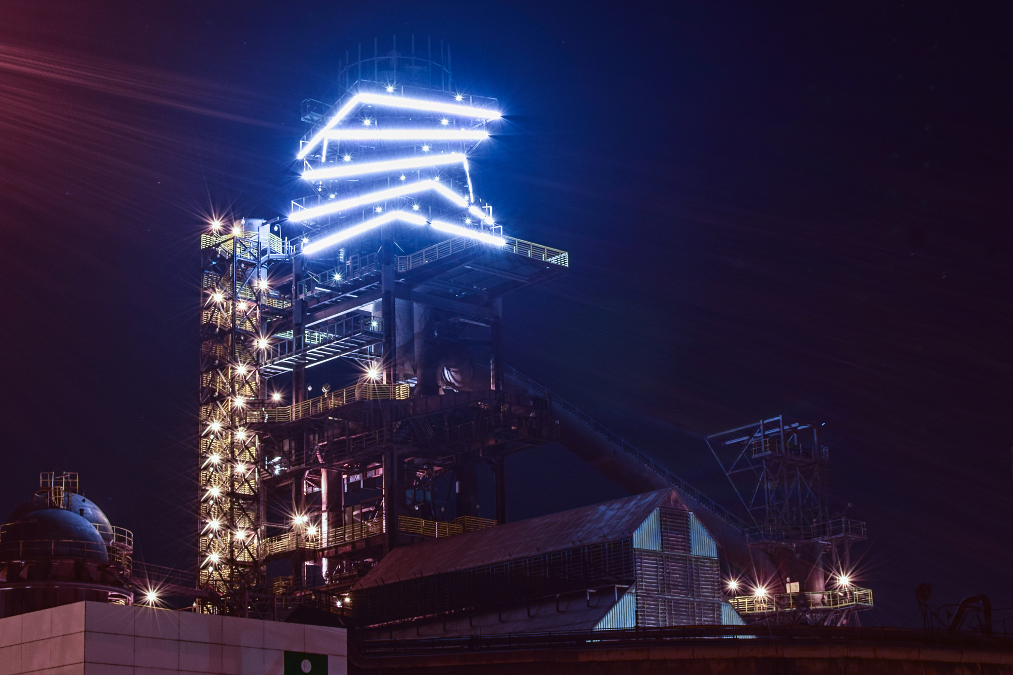 Nikon D5300 + Nikon AF-S DX Nikkor 35mm F1.8G sample photo. Night in the former blast-furnace area photography