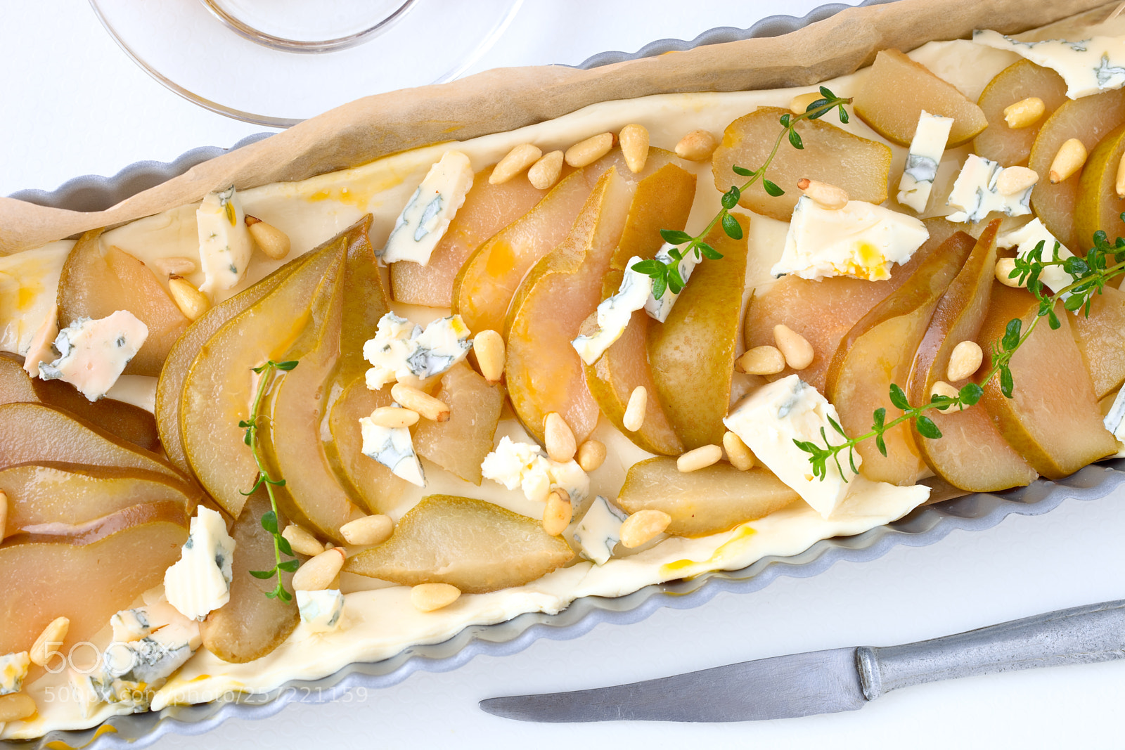 Canon EOS 5D Mark II sample photo. Raw blue cheese, pear photography