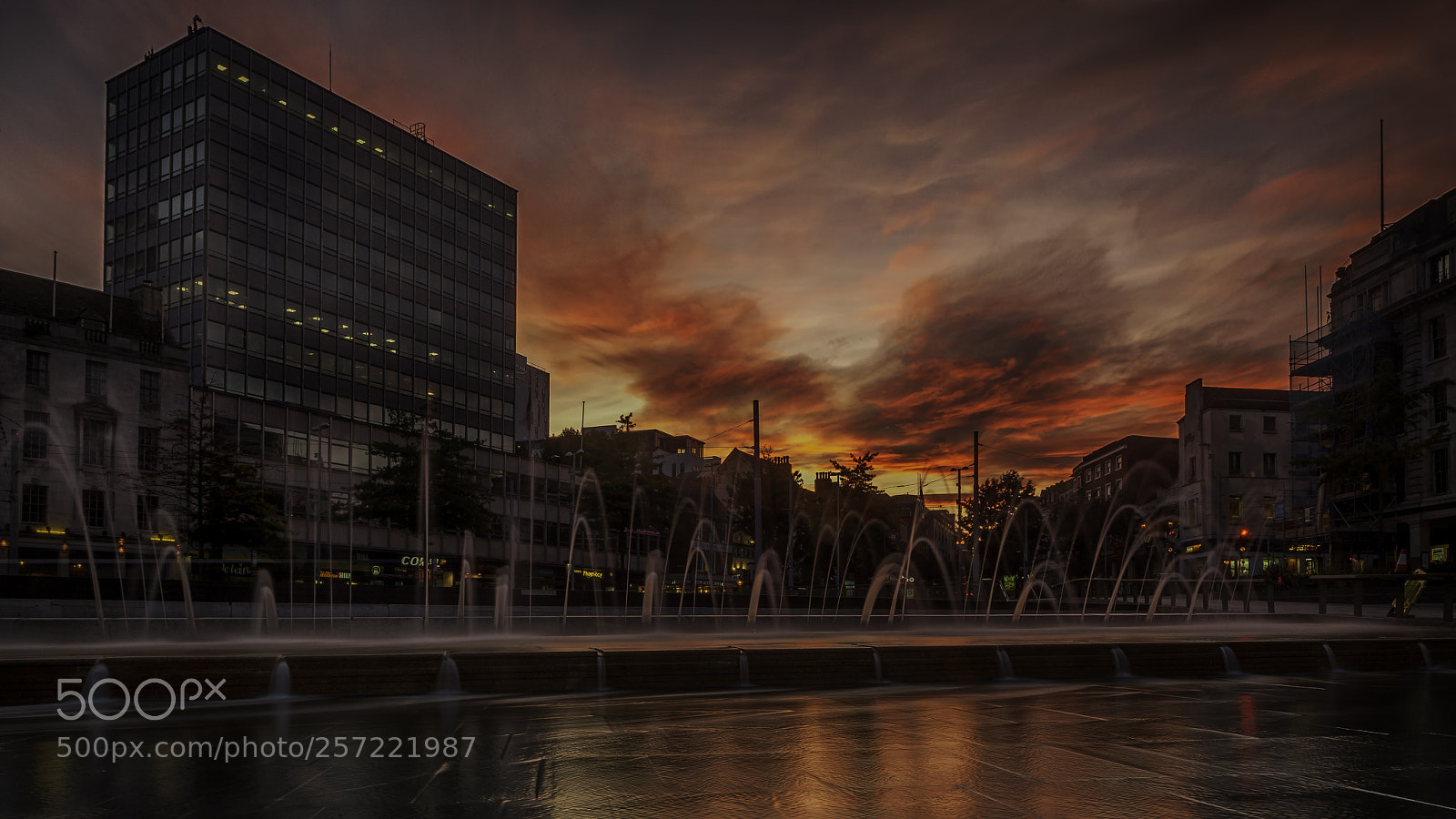 Canon EOS 5D Mark II sample photo. City sunset photography