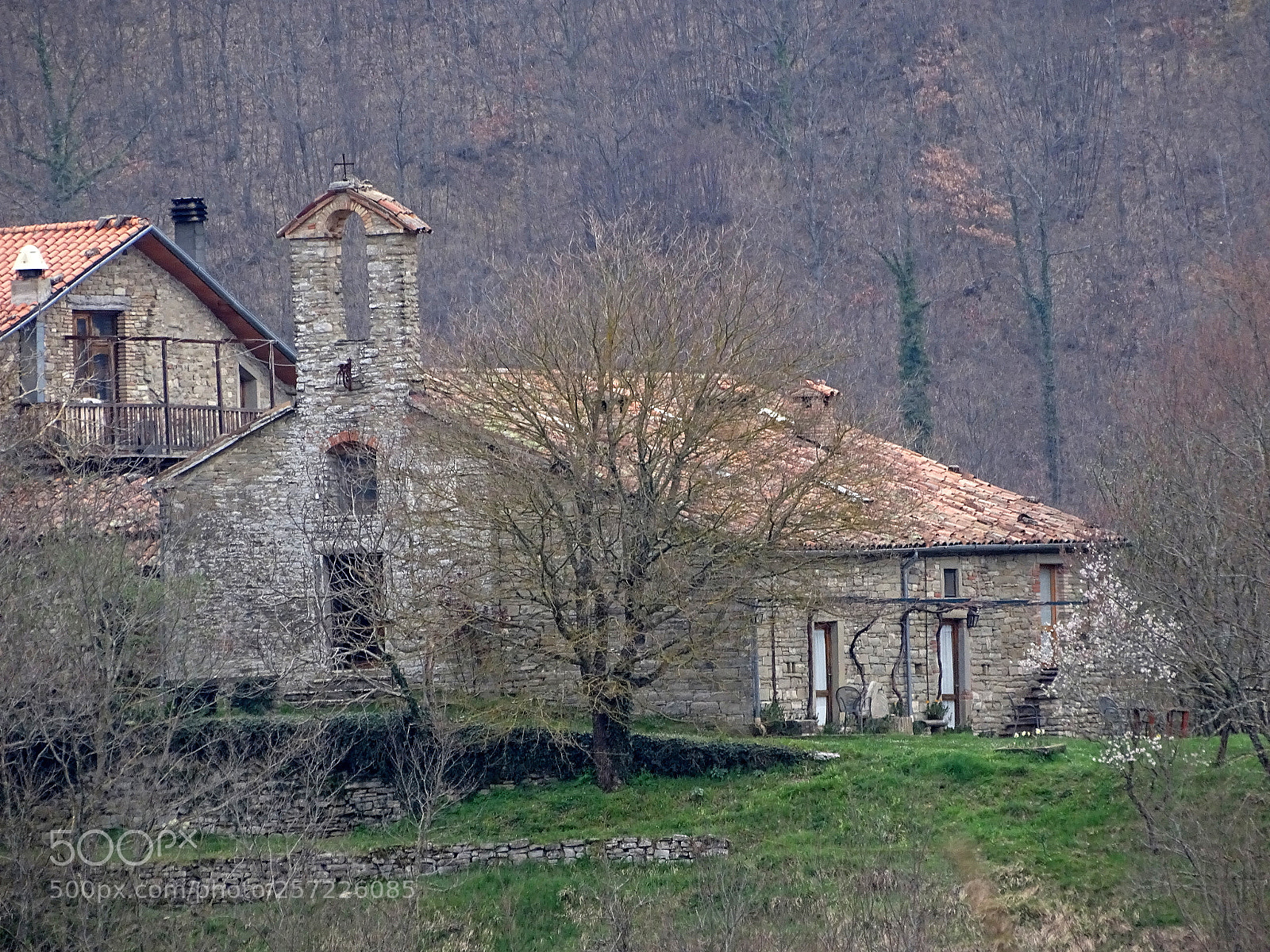 Sony Cyber-shot DSC-HX400V sample photo. Casa della pace photography