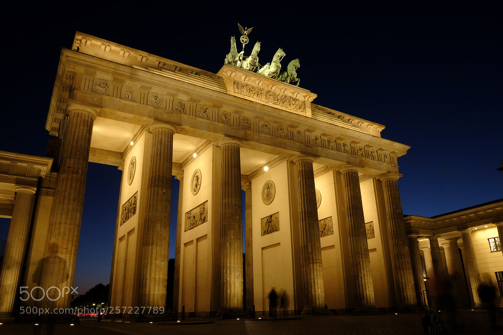 Fujifilm X-E2 sample photo. Brandenburger tor east side photography