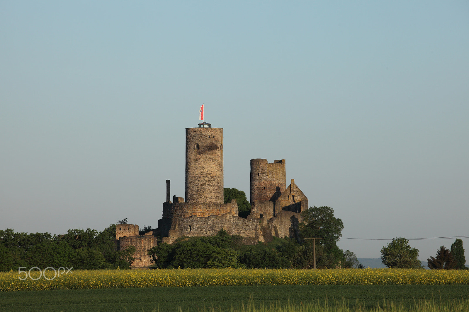Canon EF 70-200mm F4L USM sample photo. Münzenberg castle photography