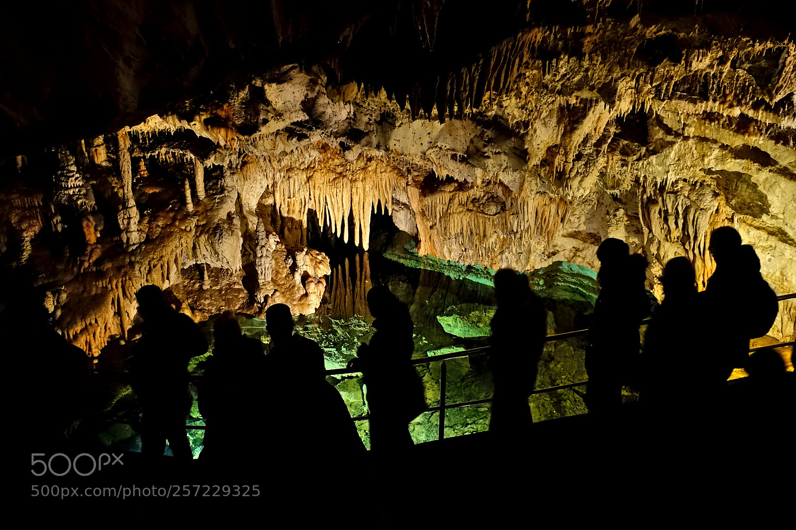 Sony Cyber-shot DSC-RX100 III sample photo. Emerald cave photography